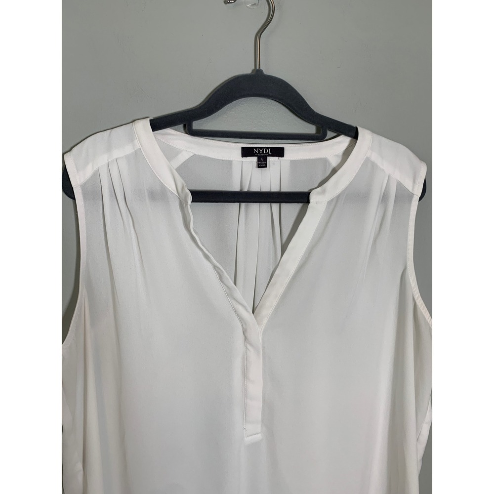 NYDJ Sleeveless Blouse Women Large White V-Neck Pleated Shoulder Shell Top - Picture 4 of 11